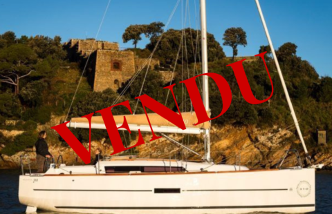 Bateau d'occasion à vendre : DUFOUR 310 DL