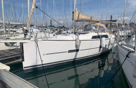 Bateau d'occasion à vendre : DUFOUR 382 GL (2016)